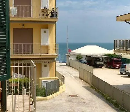 M207 -marcelli, Meraviglioso Quadrilocale Fronte Mare